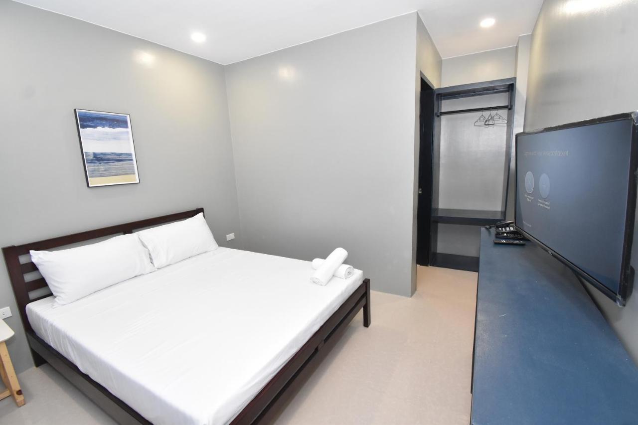 Balabag  Blue Suites Boracay חדר תמונה